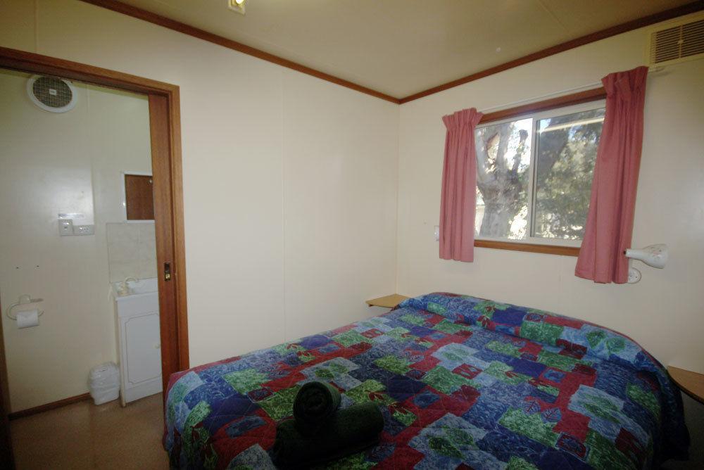 Hotel Acclaim Kingsway Tourist Park Madeley Esterno foto